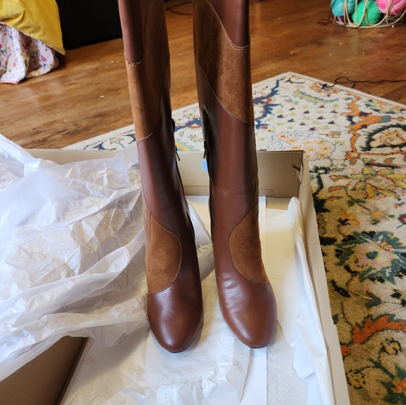 Brown Womens Boots - Picture 9 of 11